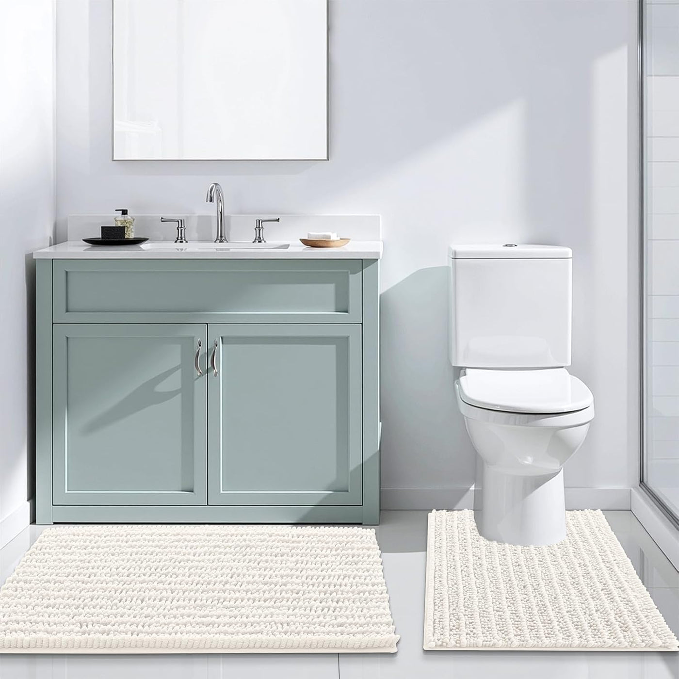 Ivory Chenille Bath Rug – 24"x16" Plush Non-Slip