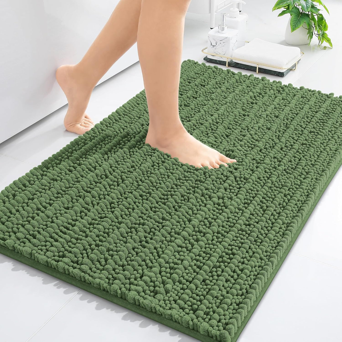 Ivory Chenille Bath Rug – 24"x16" Plush Non-Slip